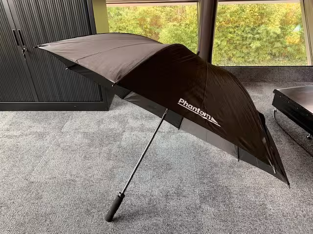 WebExtraImage Gadgets Phantom storm umbrella black